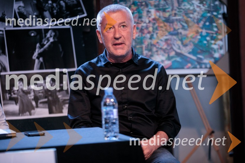  Ivica Buljan, režiserNovinarska konferenca ob razgrnitvi programa 54. festivala BITEF in podelitvi festivalskih nagrad