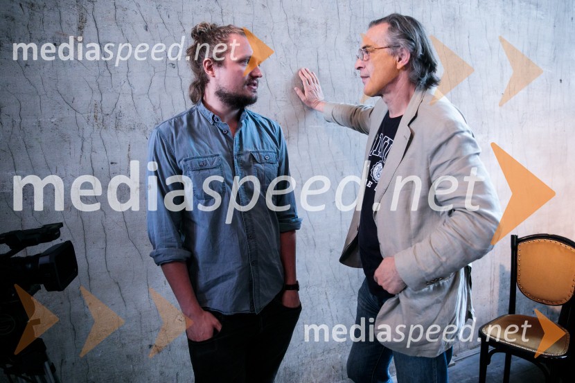  Žiga  Divjak, režiser;   Igor  Samobor, igralec, ravnatelj SNG Drama LjubljanaNovinarska konferenca ob razgrnitvi programa 54. festivala BITEF in podelitvi festivalskih nagrad