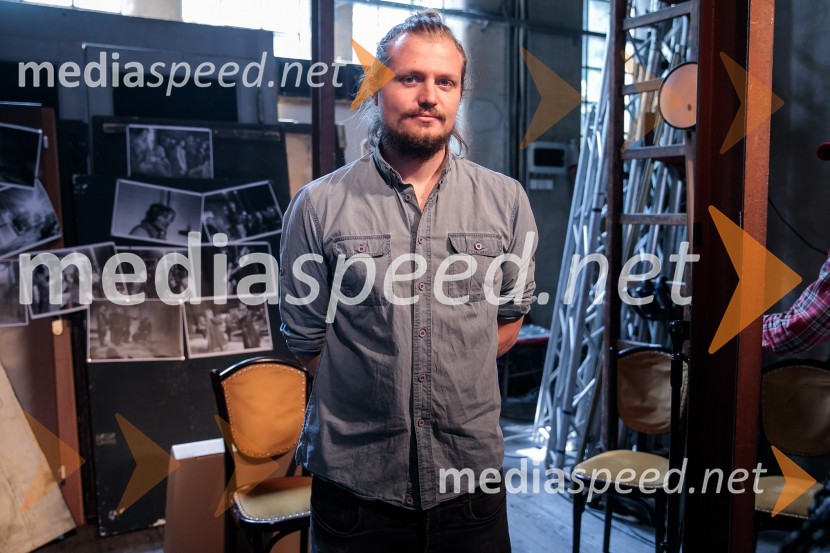  Žiga  Divjak, režiserNovinarska konferenca ob razgrnitvi programa 54. festivala BITEF in podelitvi festivalskih nagrad