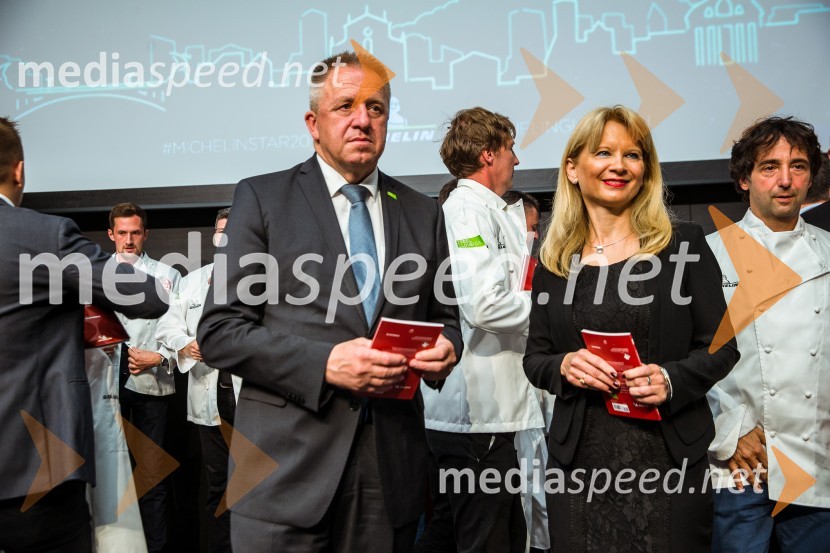  Zdravko Počivalšek, minister za gospodarski razvoj in tehnologijo; mag. Maja Pak Olaj, direktorica, Slovenska turistična organizacijaRazglasitev Michelinovih zvezdic v Sloveniji