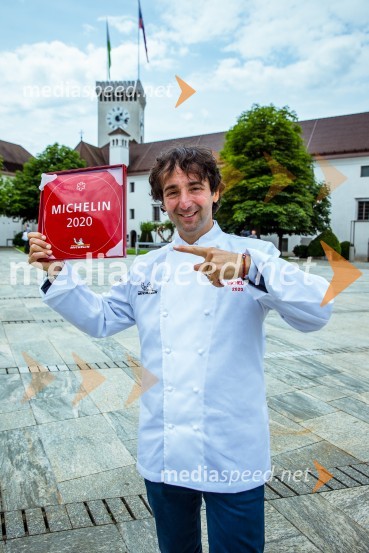  Tomaž Kavčič, kuharski mojster, Pri Lojzetu, Zemono, podpredsednik BASSRazglasitev Michelinovih zvezdic v Sloveniji