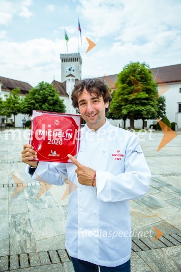  Tomaž Kavčič, kuharski mojster, Pri Lojzetu, Zemono, podpredsednik BASSRazglasitev Michelinovih zvezdic v Sloveniji