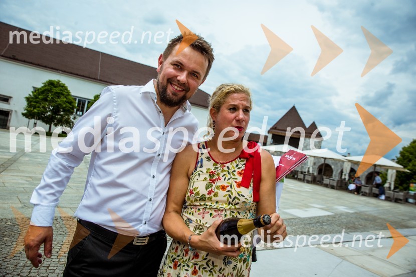  ... ;  Ana Roš Stojan, kuharska mojstrica in najboljša chefinja na svetu po izboru akademije The World's 50 Best Restaurants ter direktorica Hiše FrankoRazglasitev Michelinovih zvezdic v Sloveniji