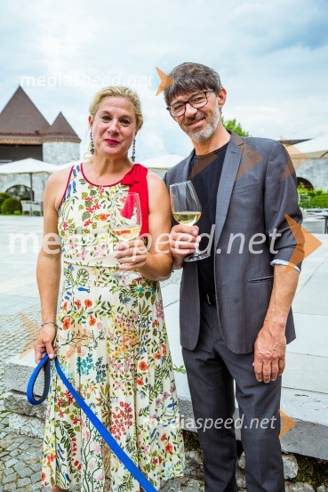  Ana Roš Stojan, kuharska mojstrica in najboljša chefinja na svetu po izboru akademije The World's 50 Best Restaurants ter direktorica Hiše Franko;  Valter Kramar, Hiša FrankoRazglasitev Michelinovih zvezdic v Sloveniji