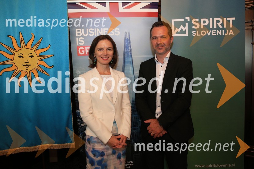  Sophie Honey, veleposlanica Združenega kraljestva Velika Britanija in Severna Irska v Republiki Sloveniji;  Tadej Gosak, direktor Titus DekaniZajtrk z razlogom, Britansko-slovenska gospodarska zbornica