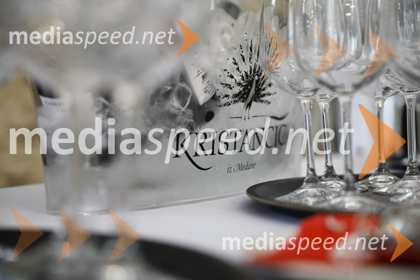 Končno v živo: Predstavitev novih standardov pri organizaciji dogodkov v prihodnje