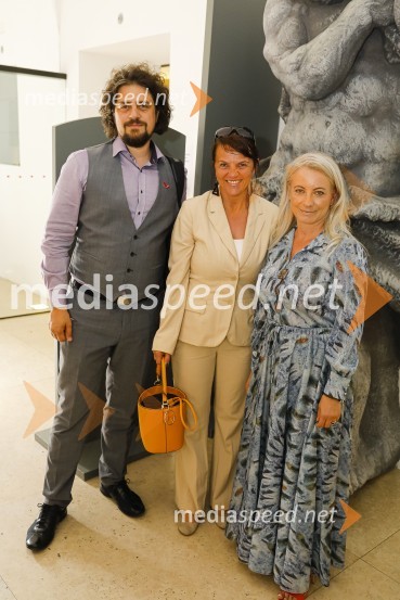 Končno v živo: Predstavitev novih standardov pri organizaciji dogodkov v prihodnje