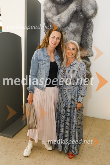  Špela Marinčič, Philip Moris International;  Madea Mojca Majhen, direktorica agencije Paideia EventsKončno v živo: Predstavitev novih standardov pri organizaciji dogodkov v prihodnje