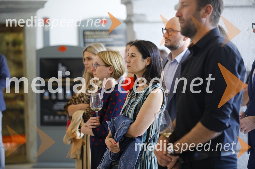 Končno v živo: Predstavitev novih standardov pri organizaciji dogodkov v prihodnje