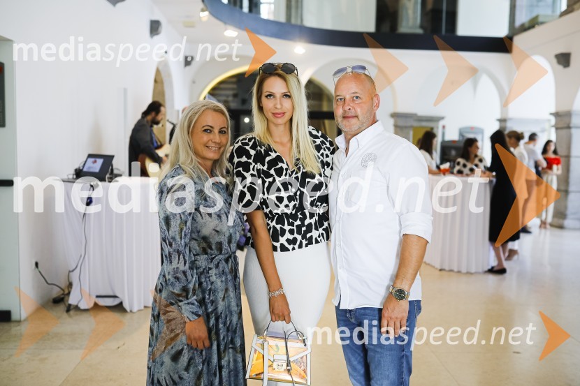 Končno v živo: Predstavitev novih standardov pri organizaciji dogodkov v prihodnje