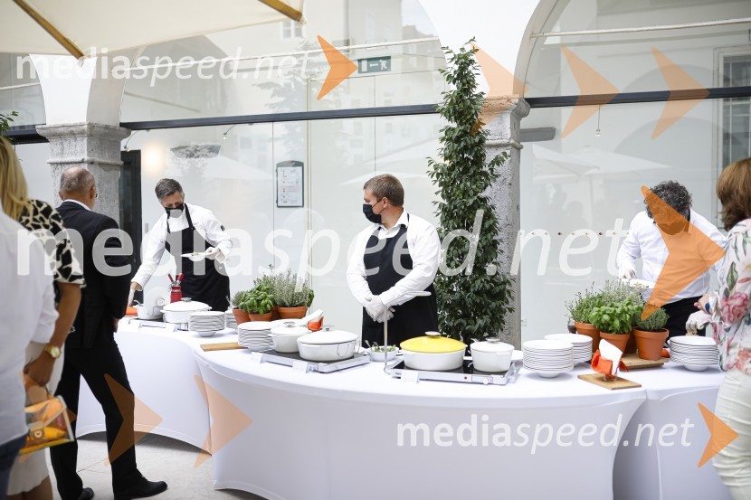 Končno v živo: Predstavitev novih standardov pri organizaciji dogodkov v prihodnje