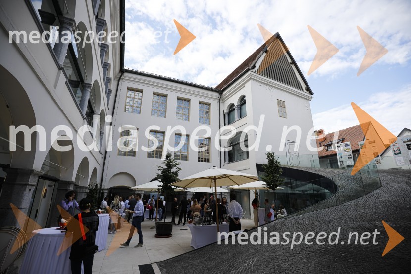 Končno v živo: Predstavitev novih standardov pri organizaciji dogodkov v prihodnje