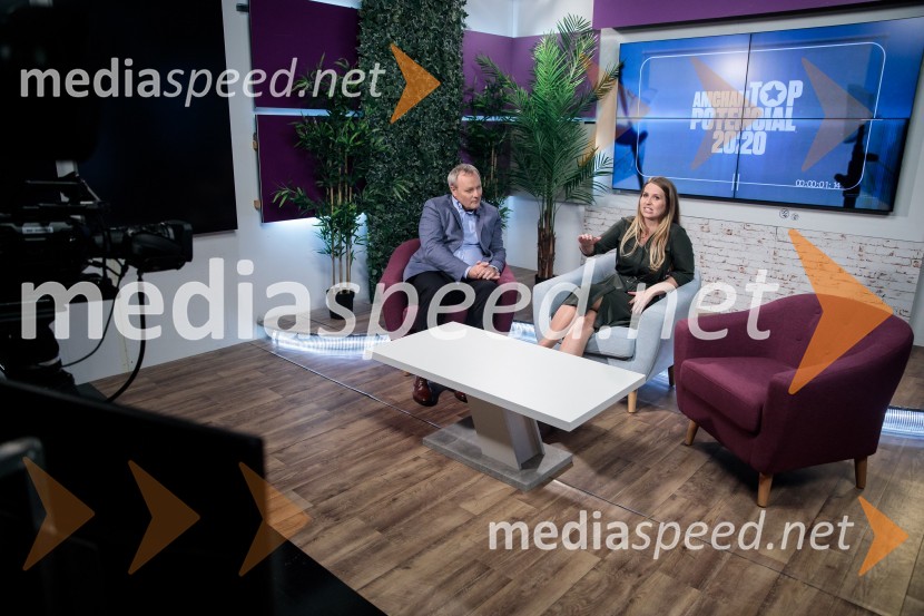  ... ;  Nina Pejič, mlada raziskovalka na FDV UMTop potencial leta 2020