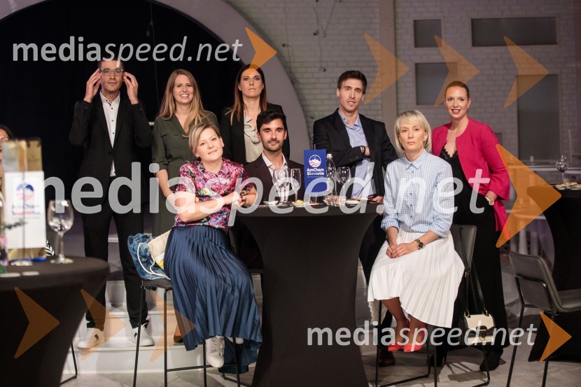  Ognan  Jakasanovski, Lek;  Nina Pejič, mlada raziskovalka na FDV UM;  ... ;  Urška Kajtner, Roche, farmacevtska družba;  ... ;  Dean Habuš, OptiBar;  ... ;  Patricija Randl, Pivovarna Laško UnionTop potencial leta 2020