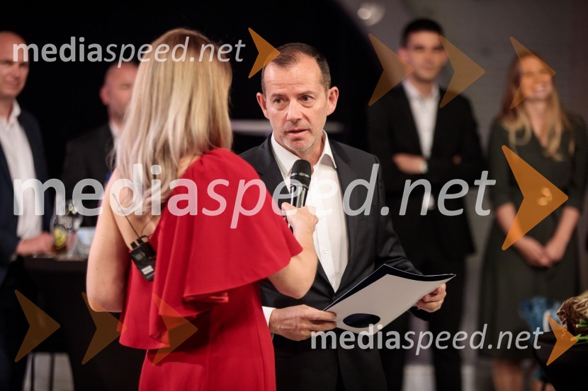  Tonja Avsenik, AmCham (Ameriška gospodarska zbornica);  Enzo Smrekar, predsednik uprave Droge Kolinske in glavni direktor strateškega poslovnega področja v Atlantic Grupi, predsednik SZSTop potencial leta 2020