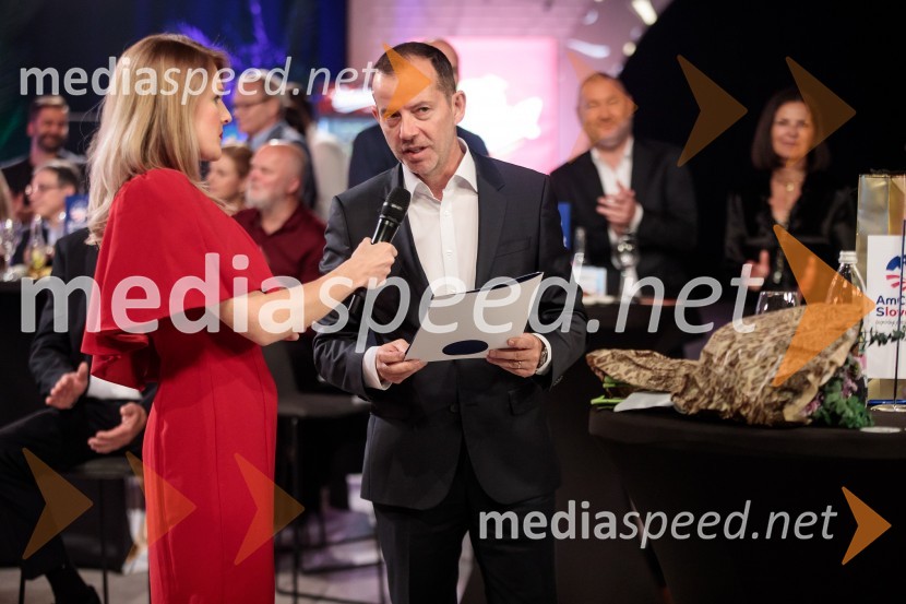  Tonja Avsenik, AmCham (Ameriška gospodarska zbornica);  Enzo Smrekar, predsednik uprave Droge Kolinske in glavni direktor strateškega poslovnega področja v Atlantic Grupi, predsednik SZSTop potencial leta 2020