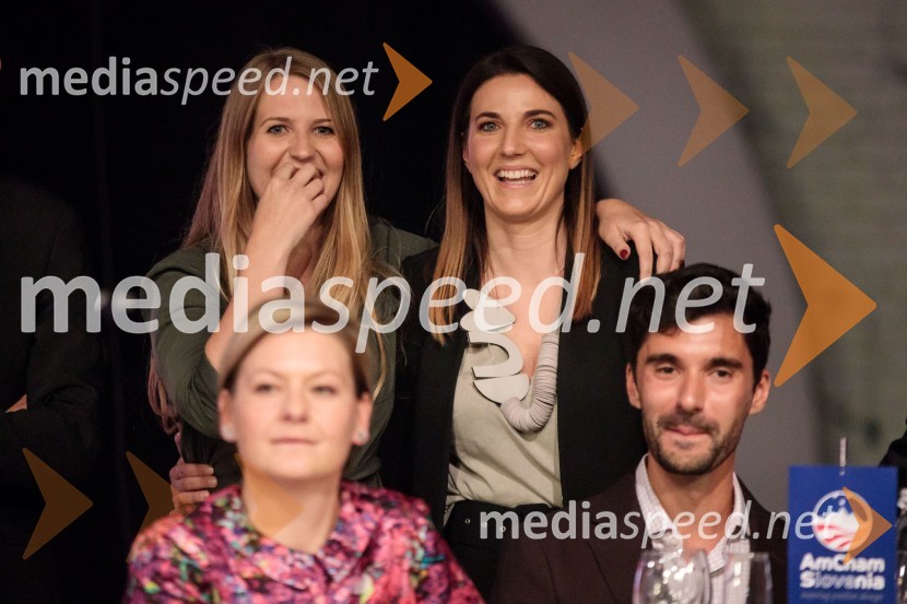  Nina Pejič, mlada raziskovalka na FDV UM;  Urška Kajtner, Roche, farmacevtska družbaTop potencial leta 2020