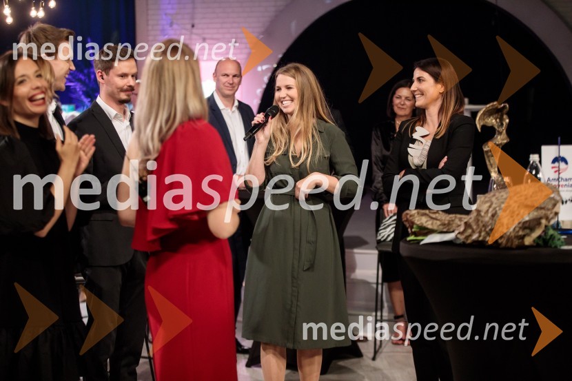  Tonja Avsenik, AmCham (Ameriška gospodarska zbornica);  Nina Pejič, mlada raziskovalka na FDV UM;  Urška Kajtner, Roche, farmacevtska družbaTop potencial leta 2020