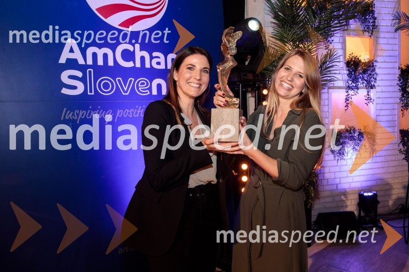  Urška Kajtner, Roche, farmacevtska družba;  Nina Pejič, mlada raziskovalka na FDV UMTop potencial leta 2020