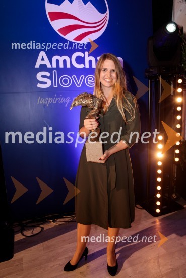  Nina Pejič, mlada raziskovalka na FDV UMTop potencial leta 2020