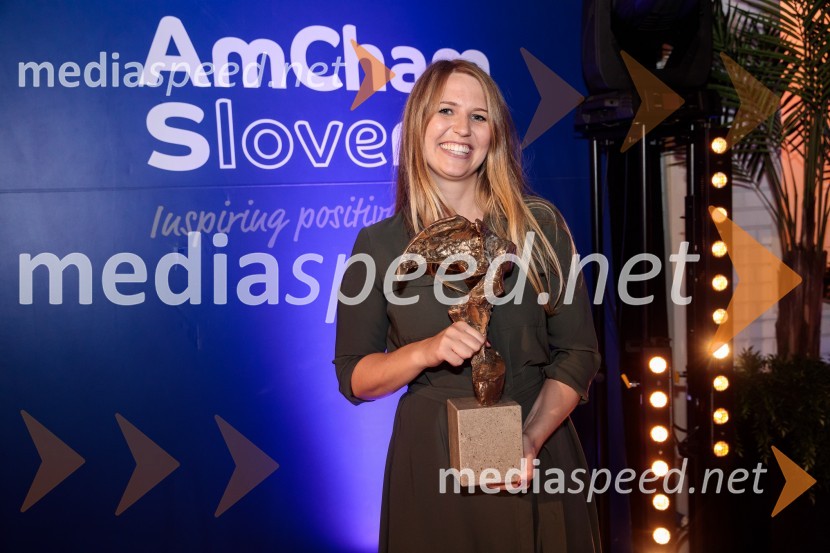  Nina Pejič, mlada raziskovalka na FDV UMTop potencial leta 2020