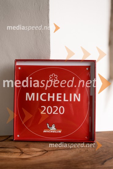 Pogostitev pri Tomažu Kavčiču ob prejemu Michelinove zvezdice
