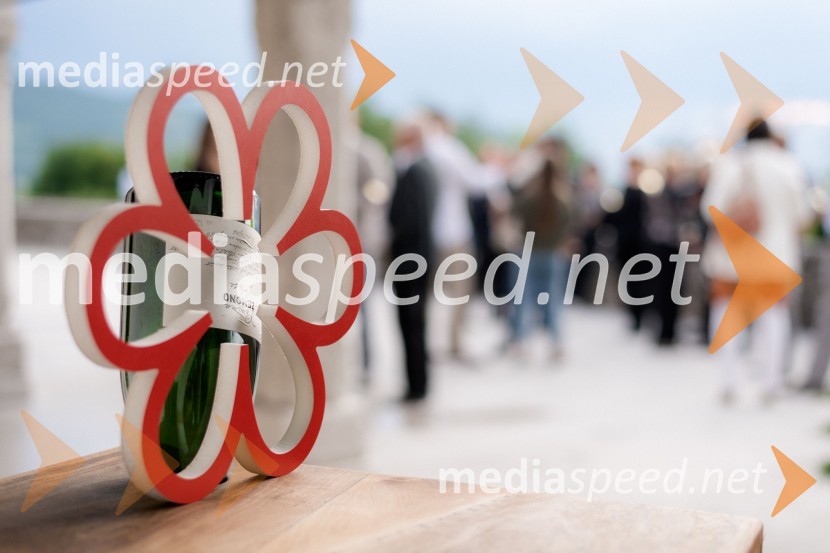 Pogostitev pri Tomažu Kavčiču ob prejemu Michelinove zvezdice