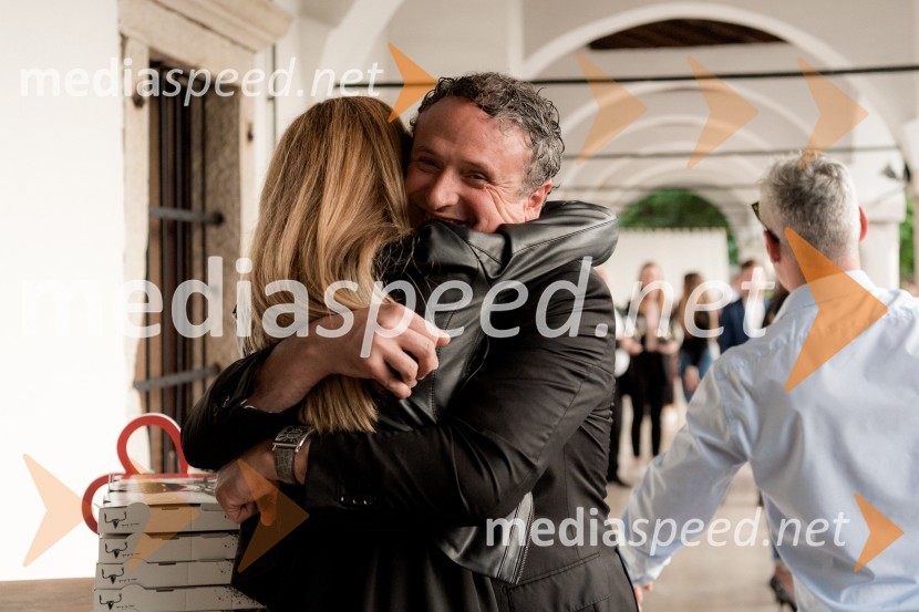  Flavia  Furios Kavčič, Dvorec ZemonoPogostitev pri Tomažu Kavčiču ob prejemu Michelinove zvezdice