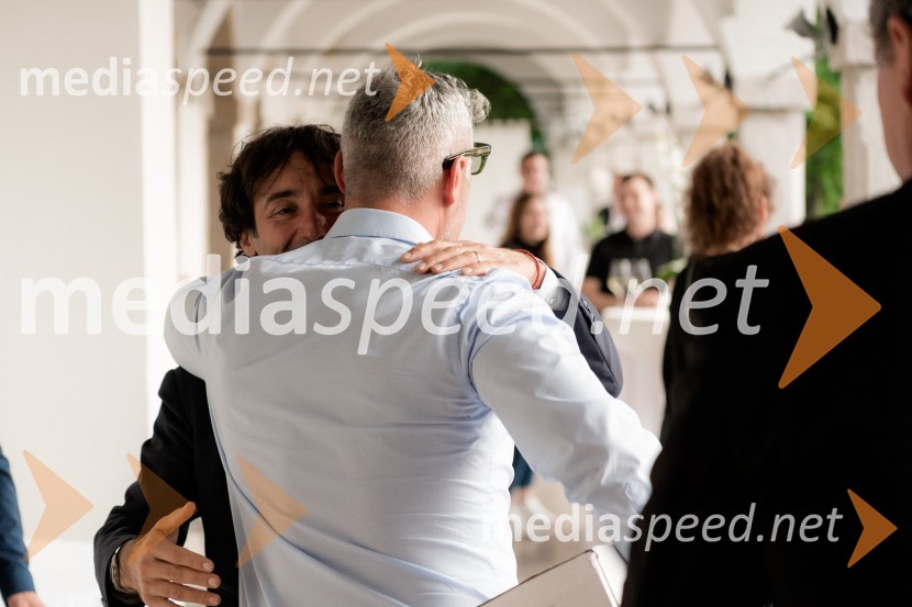 Pogostitev pri Tomažu Kavčiču ob prejemu Michelinove zvezdice