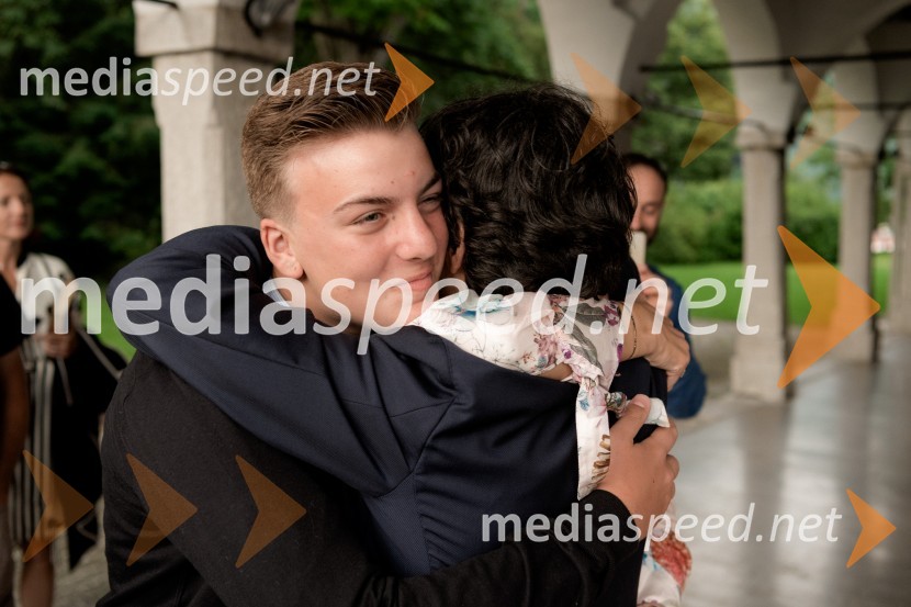 Pogostitev pri Tomažu Kavčiču ob prejemu Michelinove zvezdice