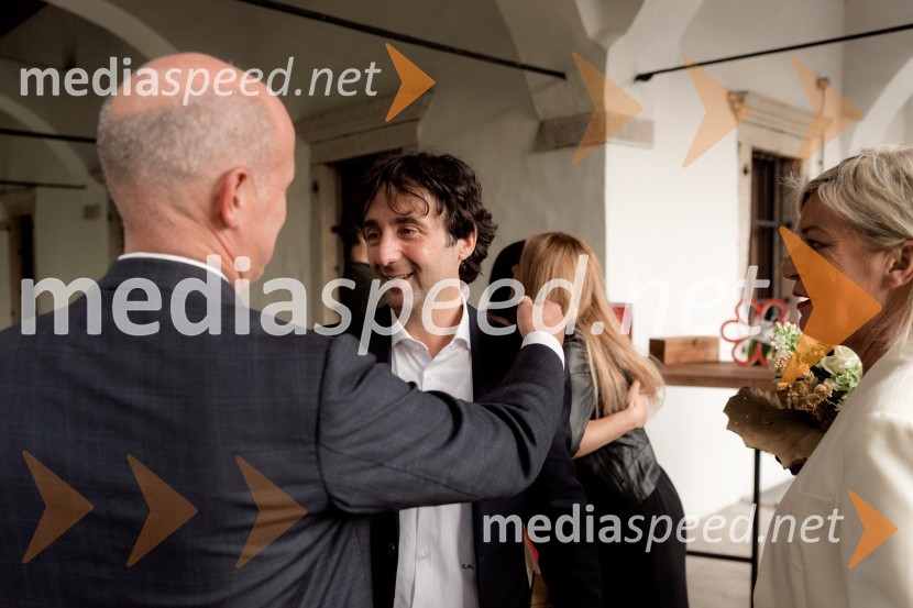  ... ;  Tomaž Kavčič, kuharski mojster, Pri Lojzetu, Zemono, podpredsednik BASSPogostitev pri Tomažu Kavčiču ob prejemu Michelinove zvezdice