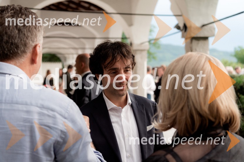  Tomaž Kavčič, kuharski mojster, Pri Lojzetu, Zemono, podpredsednik BASSPogostitev pri Tomažu Kavčiču ob prejemu Michelinove zvezdice