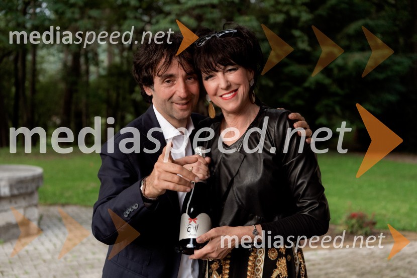  Tomaž Kavčič, kuharski mojster, Pri Lojzetu, Zemono, podpredsednik BASS;  ... Pogostitev pri Tomažu Kavčiču ob prejemu Michelinove zvezdice