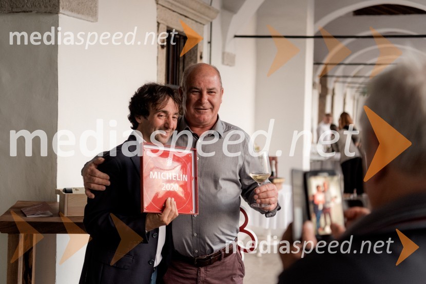  Tomaž Kavčič, kuharski mojster, Pri Lojzetu, Zemono, podpredsednik BASS;  ... Pogostitev pri Tomažu Kavčiču ob prejemu Michelinove zvezdice