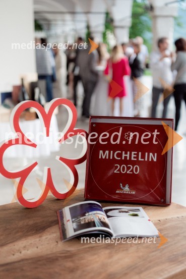 Pogostitev pri Tomažu Kavčiču ob prejemu Michelinove zvezdice