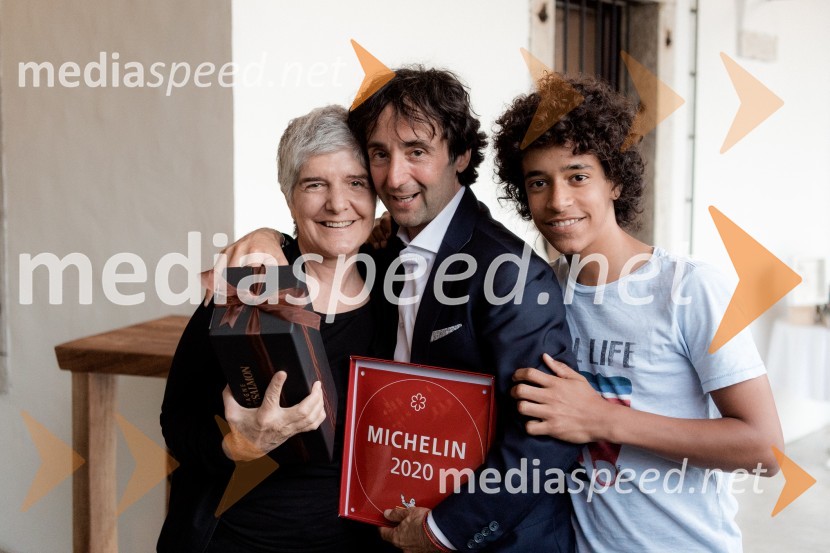  ... ;  Tomaž Kavčič, kuharski mojster, Pri Lojzetu, Zemono, podpredsednik BASS;  ... Pogostitev pri Tomažu Kavčiču ob prejemu Michelinove zvezdice