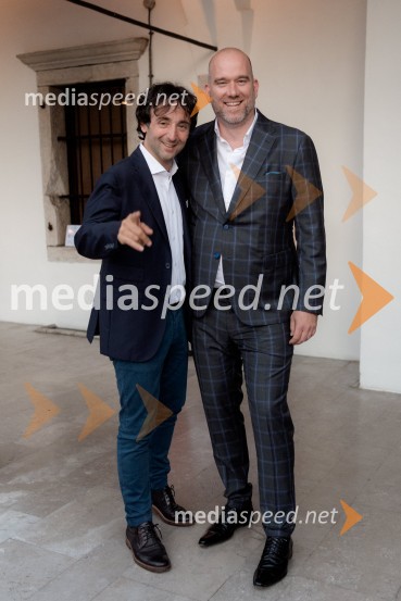  Tomaž Kavčič, kuharski mojster, Pri Lojzetu, Zemono, podpredsednik BASS;  ... Pogostitev pri Tomažu Kavčiču ob prejemu Michelinove zvezdice