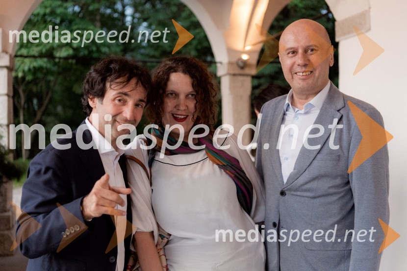  Tomaž Kavčič, kuharski mojster, Pri Lojzetu, Zemono, podpredsednik BASS;  ... ;  ... Pogostitev pri Tomažu Kavčiču ob prejemu Michelinove zvezdice