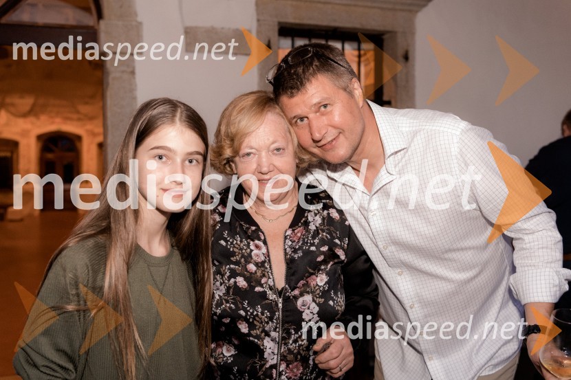 Pogostitev pri Tomažu Kavčiču ob prejemu Michelinove zvezdice