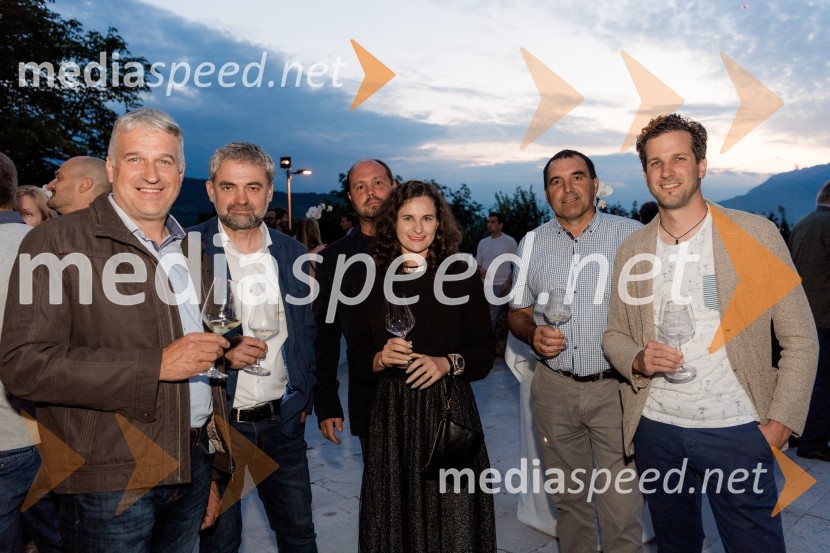 Pogostitev pri Tomažu Kavčiču ob prejemu Michelinove zvezdice