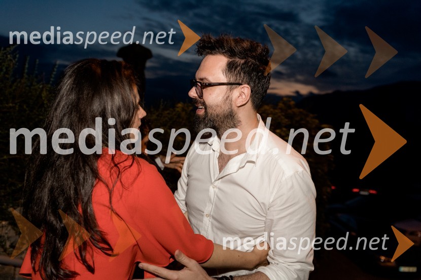  ... ;  Petar Grašo, pevecPogostitev pri Tomažu Kavčiču ob prejemu Michelinove zvezdice