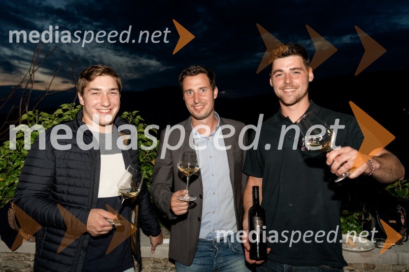 Pogostitev pri Tomažu Kavčiču ob prejemu Michelinove zvezdice