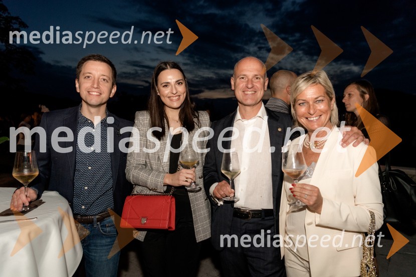 Pogostitev pri Tomažu Kavčiču ob prejemu Michelinove zvezdice