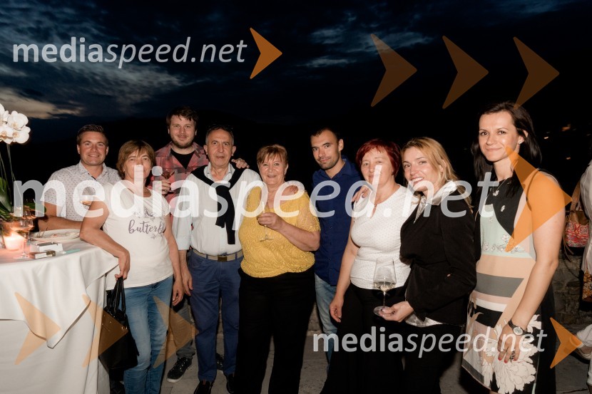 Pogostitev pri Tomažu Kavčiču ob prejemu Michelinove zvezdice