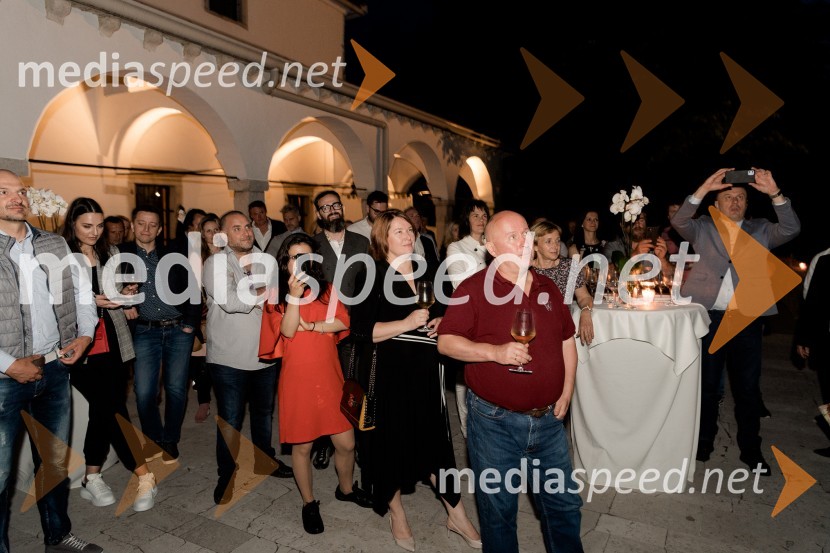 Pogostitev pri Tomažu Kavčiču ob prejemu Michelinove zvezdice