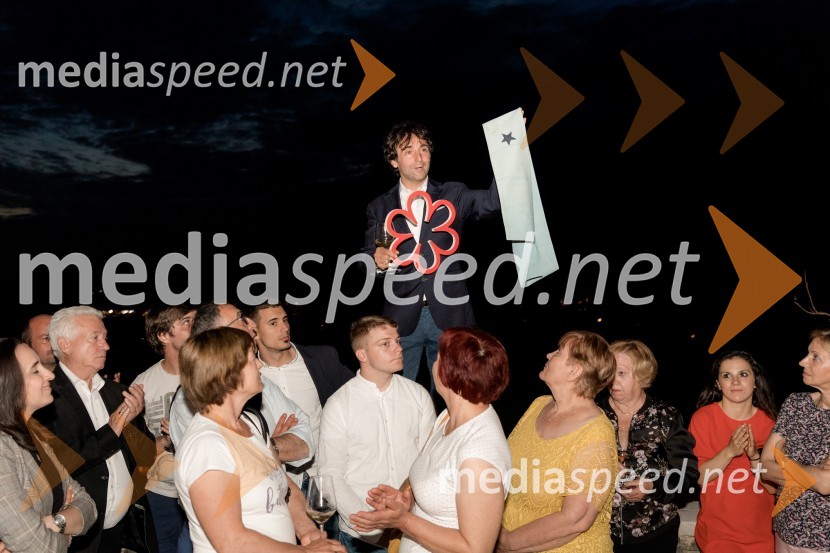  Tomaž Kavčič, kuharski mojster, Pri Lojzetu, Zemono, podpredsednik BASSPogostitev pri Tomažu Kavčiču ob prejemu Michelinove zvezdice