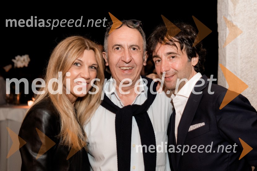  Flavia  Furios Kavčič, Dvorec Zemono;  ... ;  Tomaž Kavčič, kuharski mojster, Pri Lojzetu, Zemono, podpredsednik BASSPogostitev pri Tomažu Kavčiču ob prejemu Michelinove zvezdice