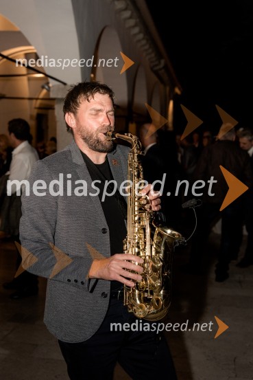 Pogostitev pri Tomažu Kavčiču ob prejemu Michelinove zvezdice