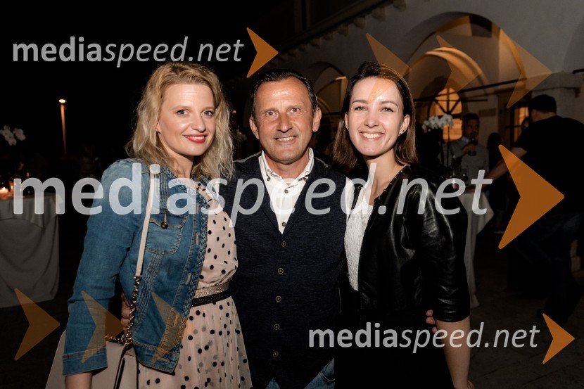 Pogostitev pri Tomažu Kavčiču ob prejemu Michelinove zvezdice