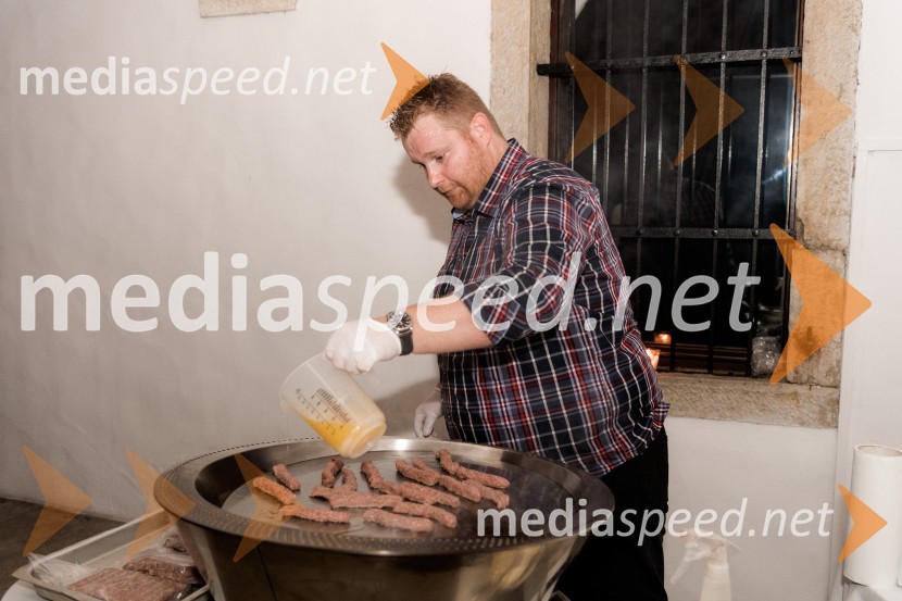 Pogostitev pri Tomažu Kavčiču ob prejemu Michelinove zvezdice